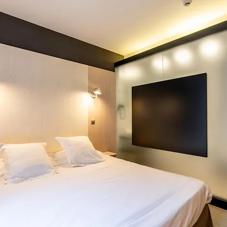 Astoria Hotel 3*