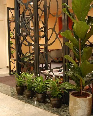 Astoria Hotel 3*